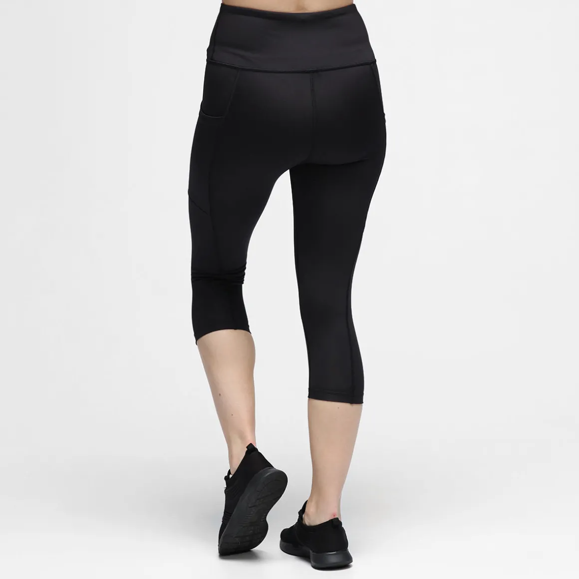 Black Diamond Luxe Capri With Pockets
