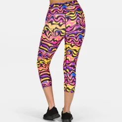 Coral Waves Capri