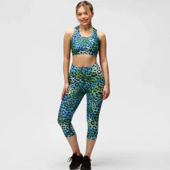 Earth Cat Capri