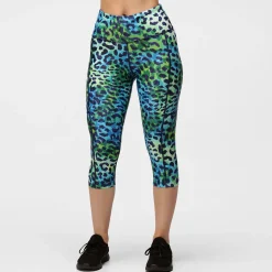 Earth Cat Capri