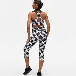 Monochrome Jigsaw Capri