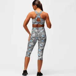 Monochrome Quill Capri