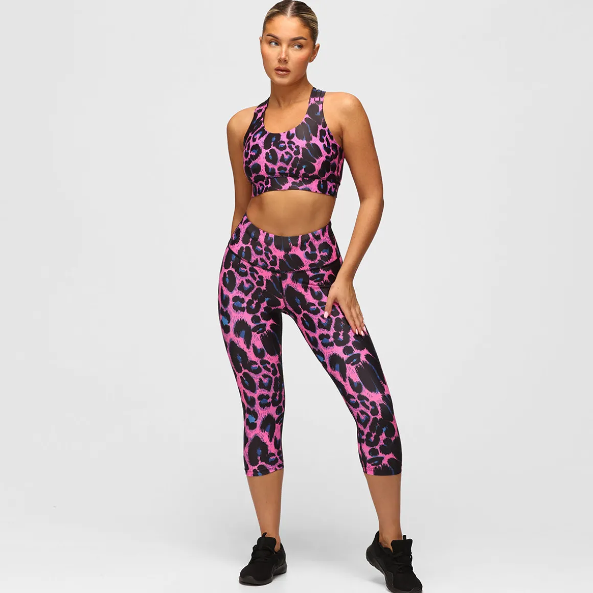 Violet Lynx Capri